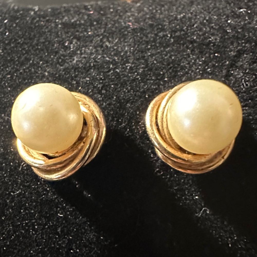 infinity knot 14k and pearl Earrings